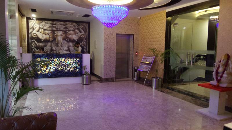 Hotel Wti Airport Grand Delhi New Delhi Exterior photo